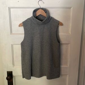 ZARA grey sleeveless turtleneck SZ large